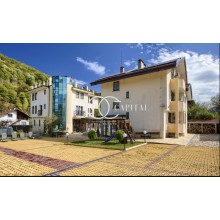 Продава Хотел Ловеч, област с.Рибарица (963)