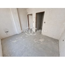 Просторен тристаен апартамент в района на Левски!