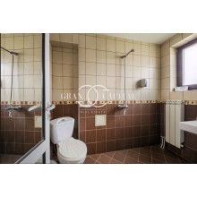 Продава Хотел Ловеч, област с.Рибарица (963)