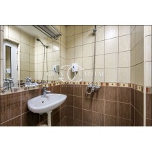 Продава Хотел Ловеч, област с.Рибарица (963)